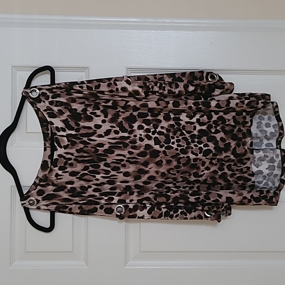 Cable & Gauge Animal Print Top Size M